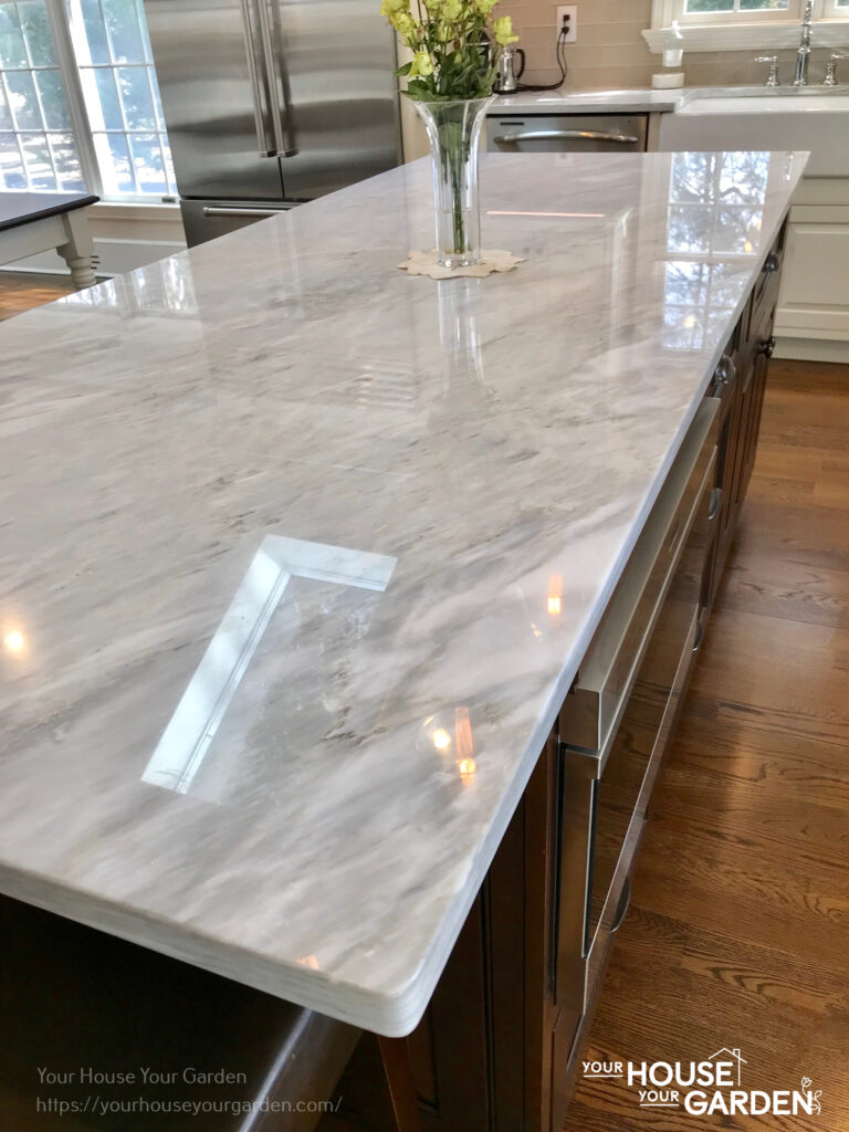 Kitchen island made from marble by YHYG